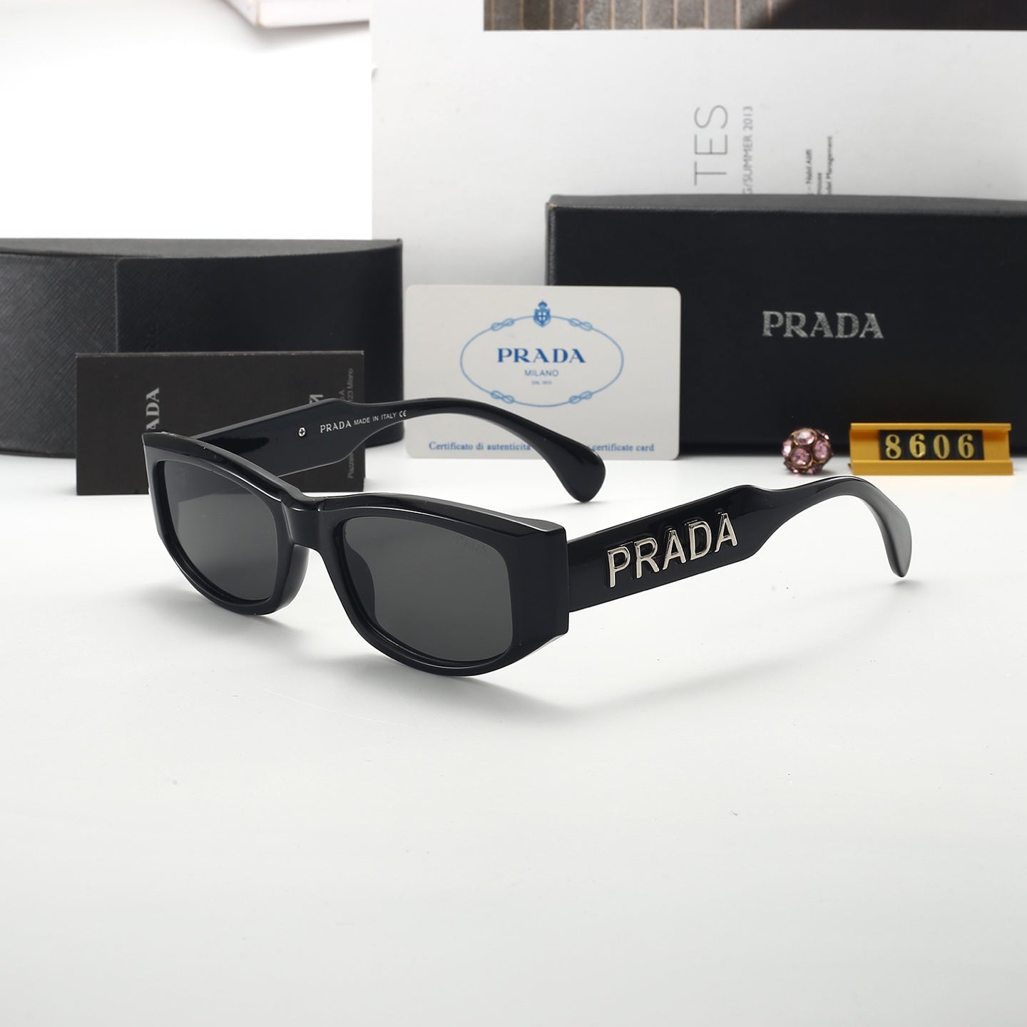 sunglasses / model:8606
