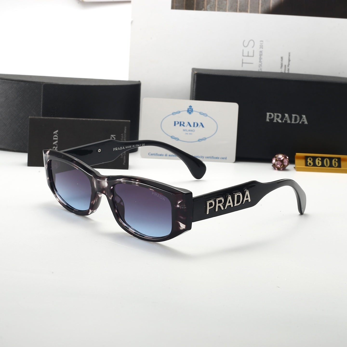 sunglasses / model:8606