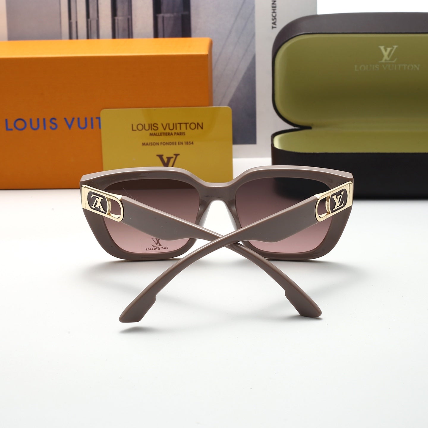sunglasses / model:8623
