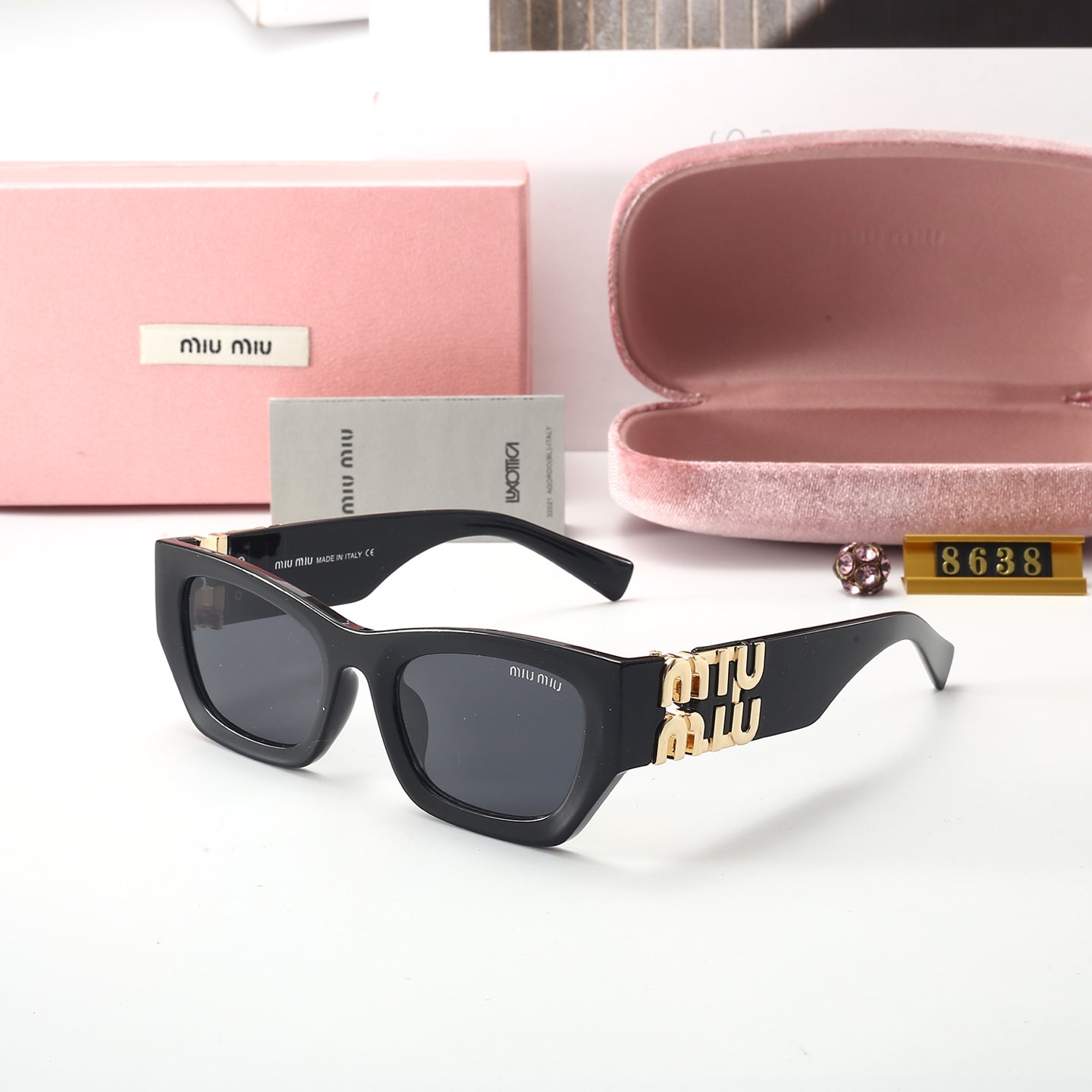sunglasses / model:8638