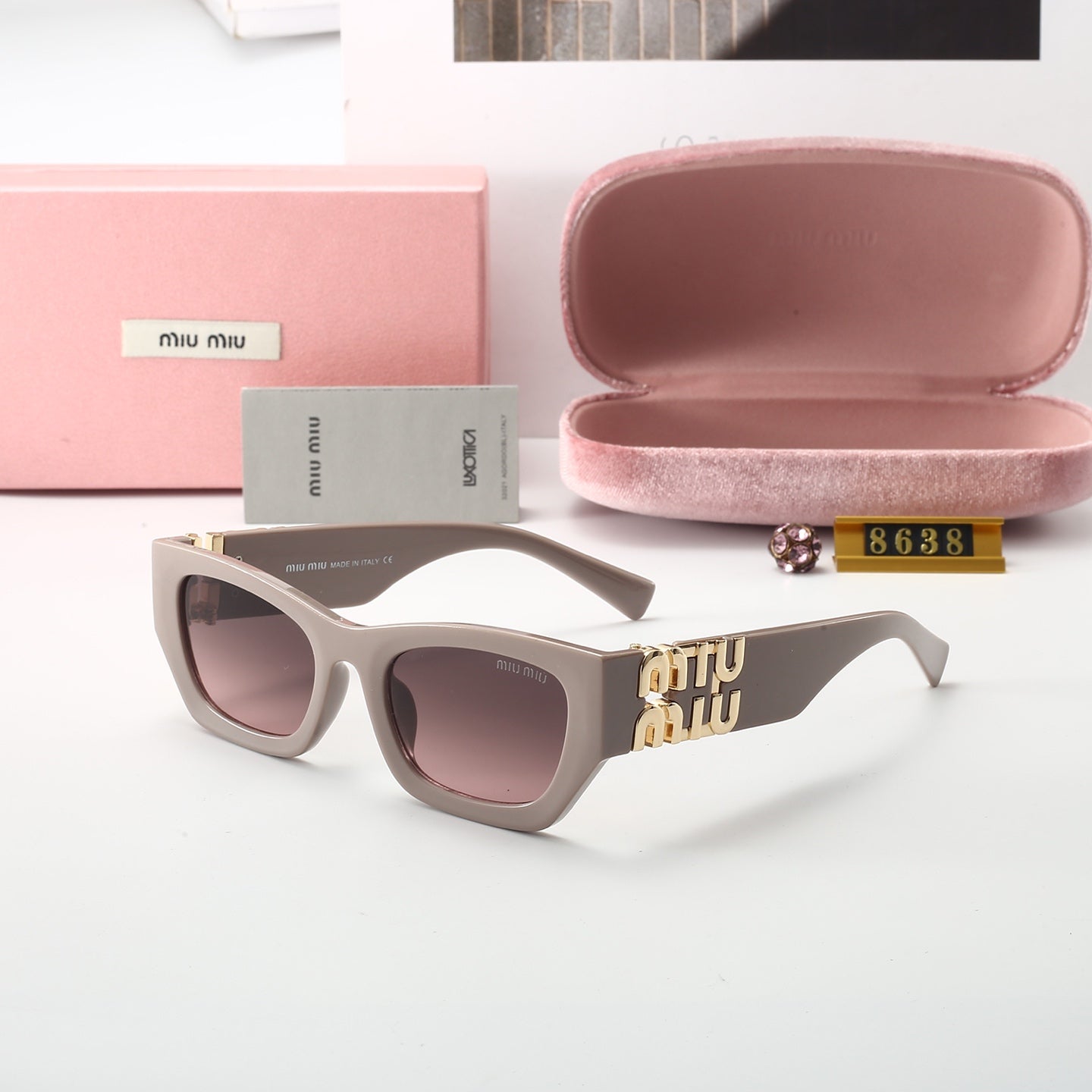 sunglasses / model:8638