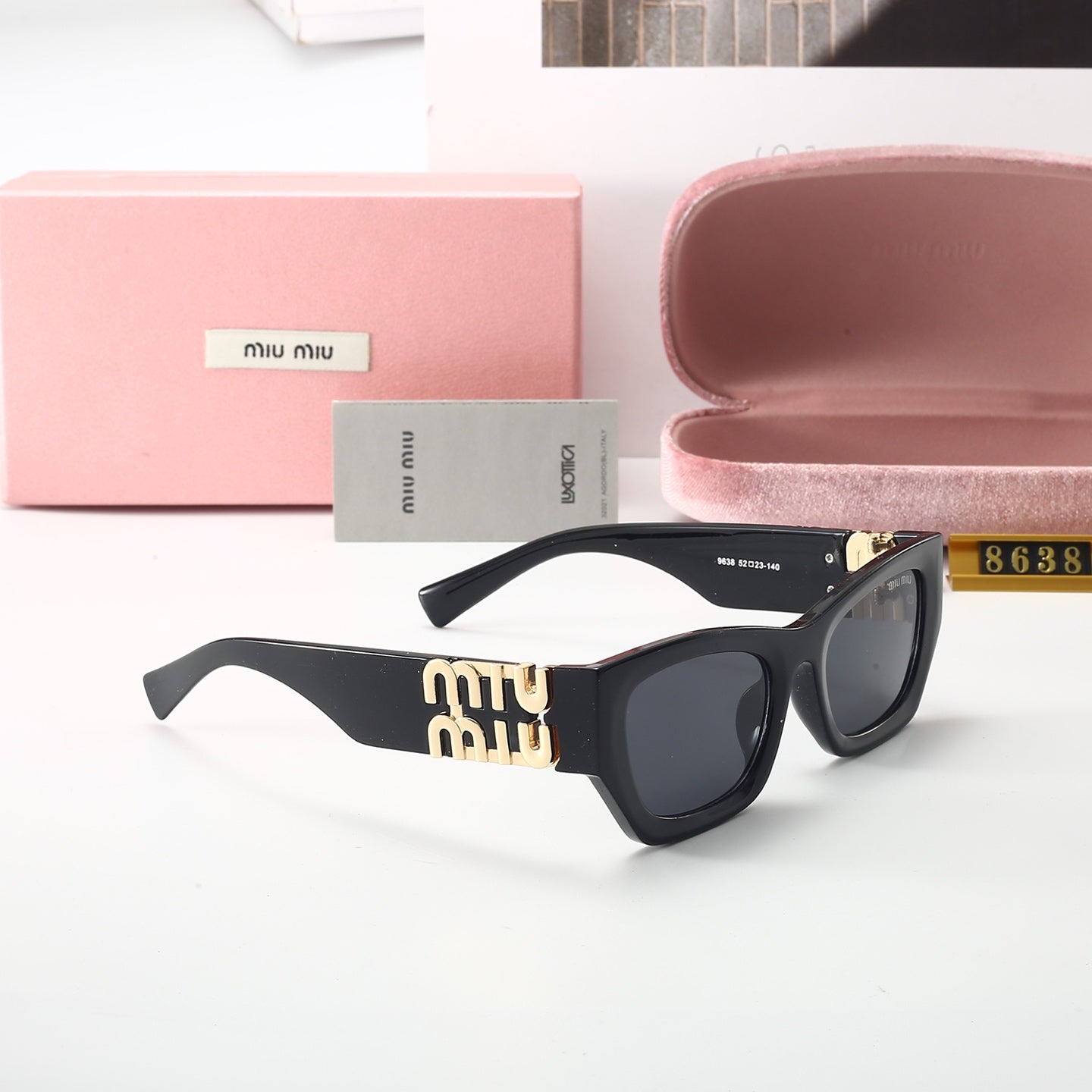 sunglasses / model:8638