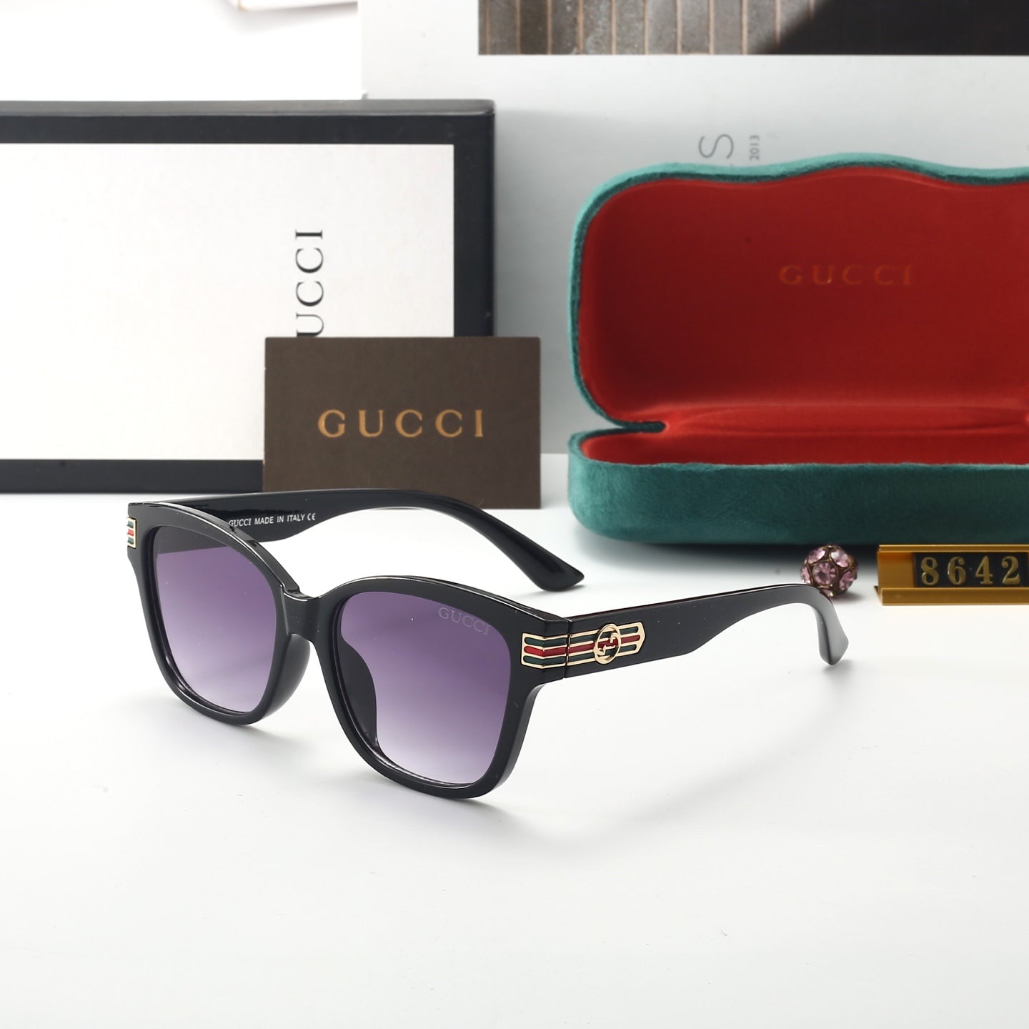 sunglasses / model:8646