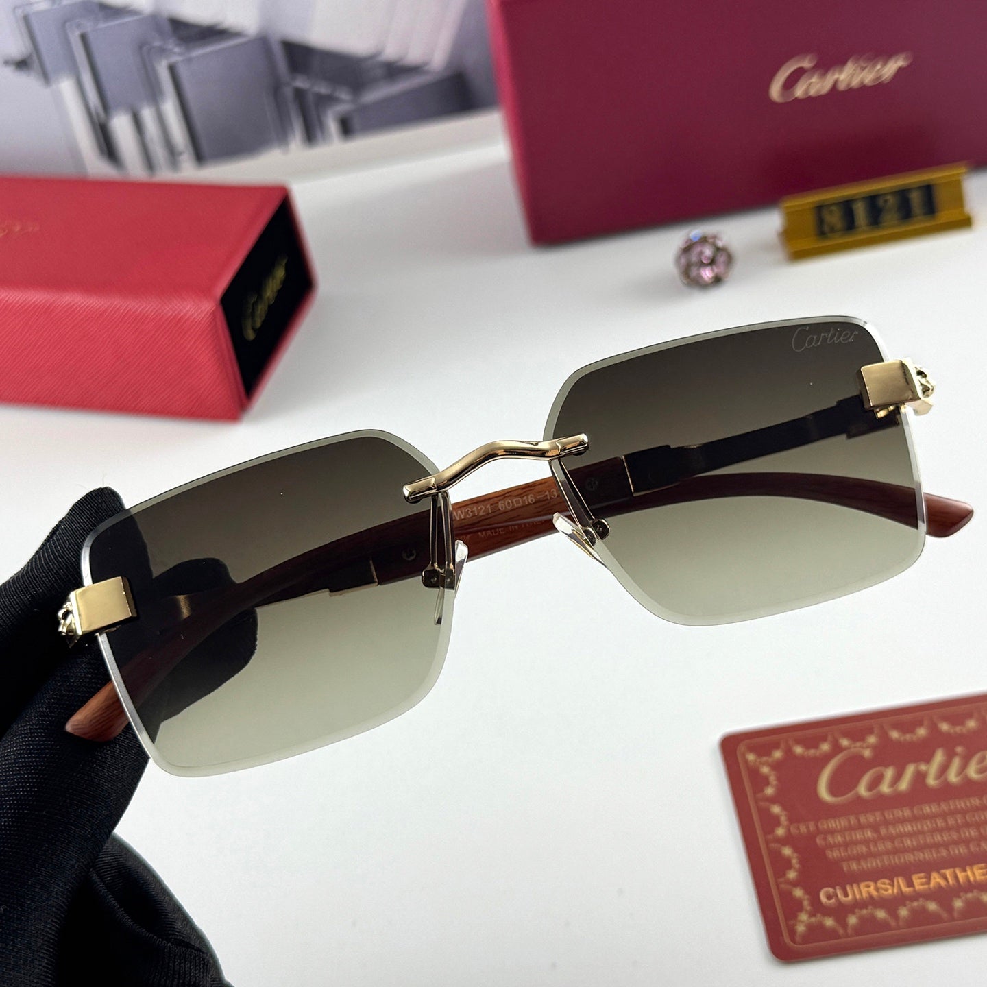 sunglasses / model:8121