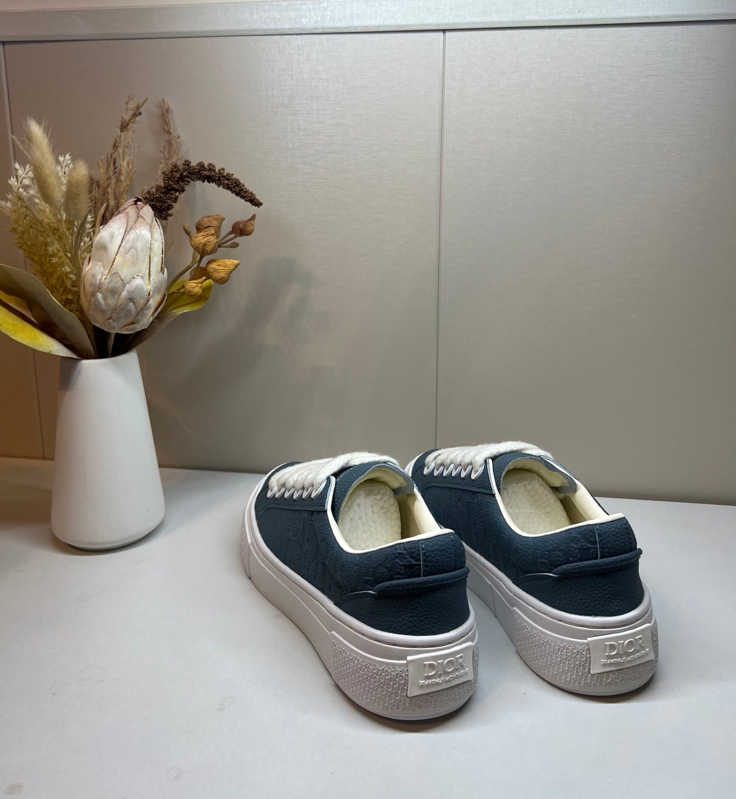shoes / model:X48