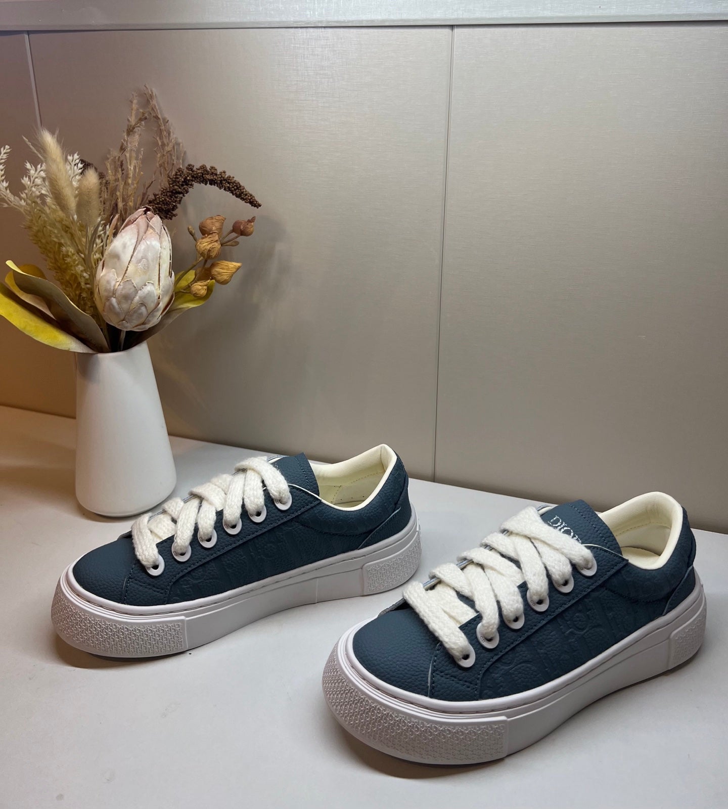 shoes / model:X48