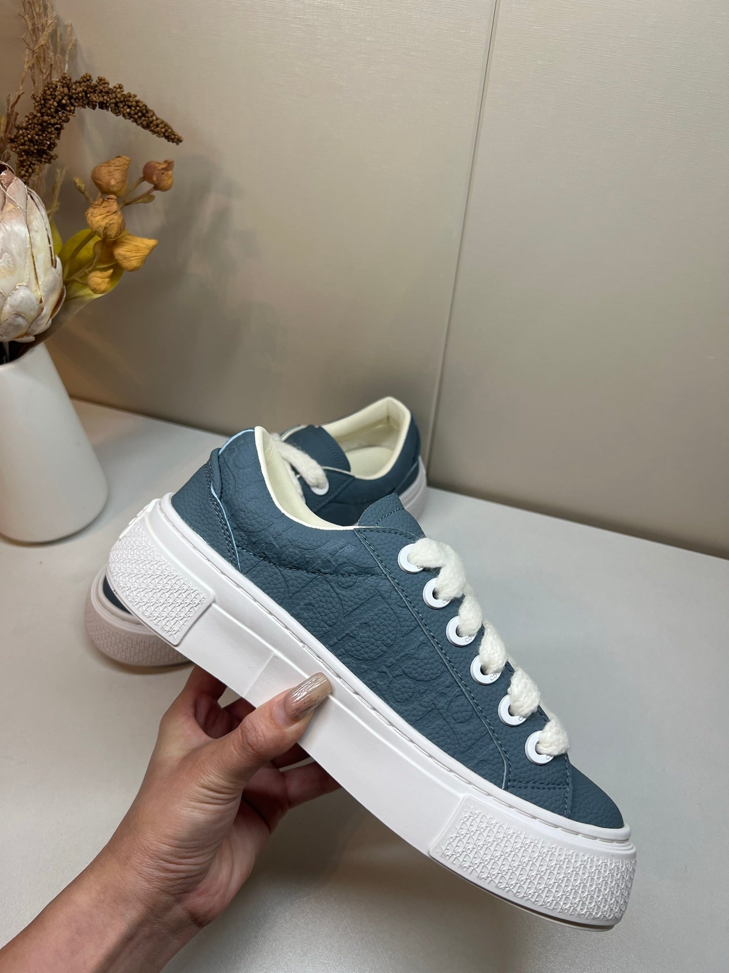 shoes / model:X48