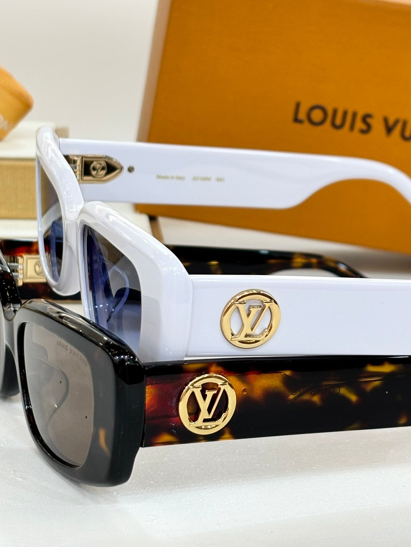 sunglasses.5A