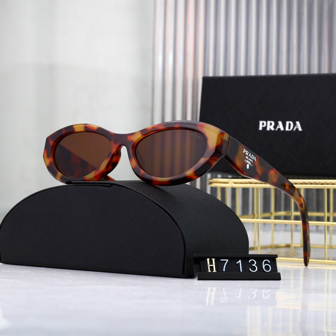 sunglasses / model:C7136