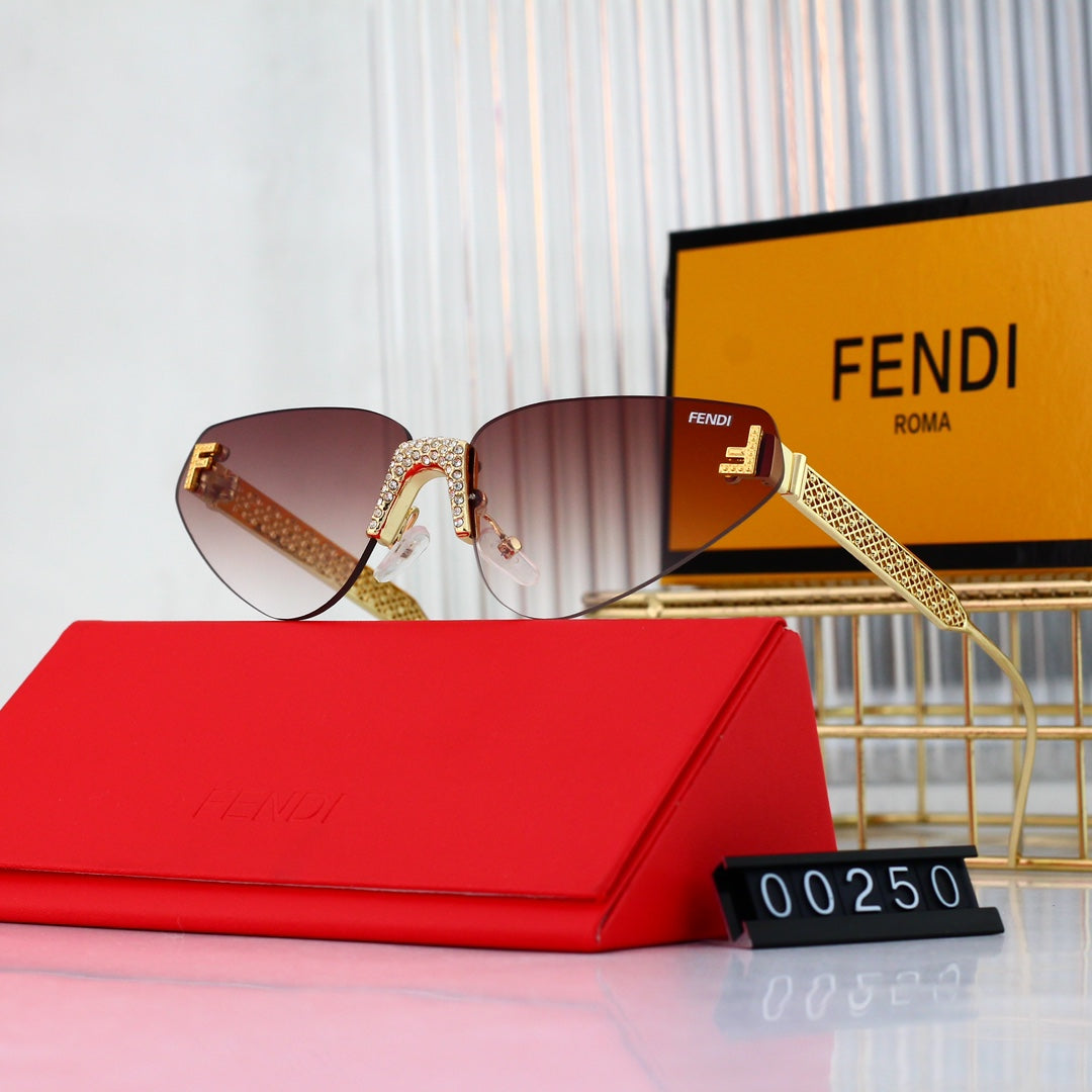 Sunglasses/model:00252