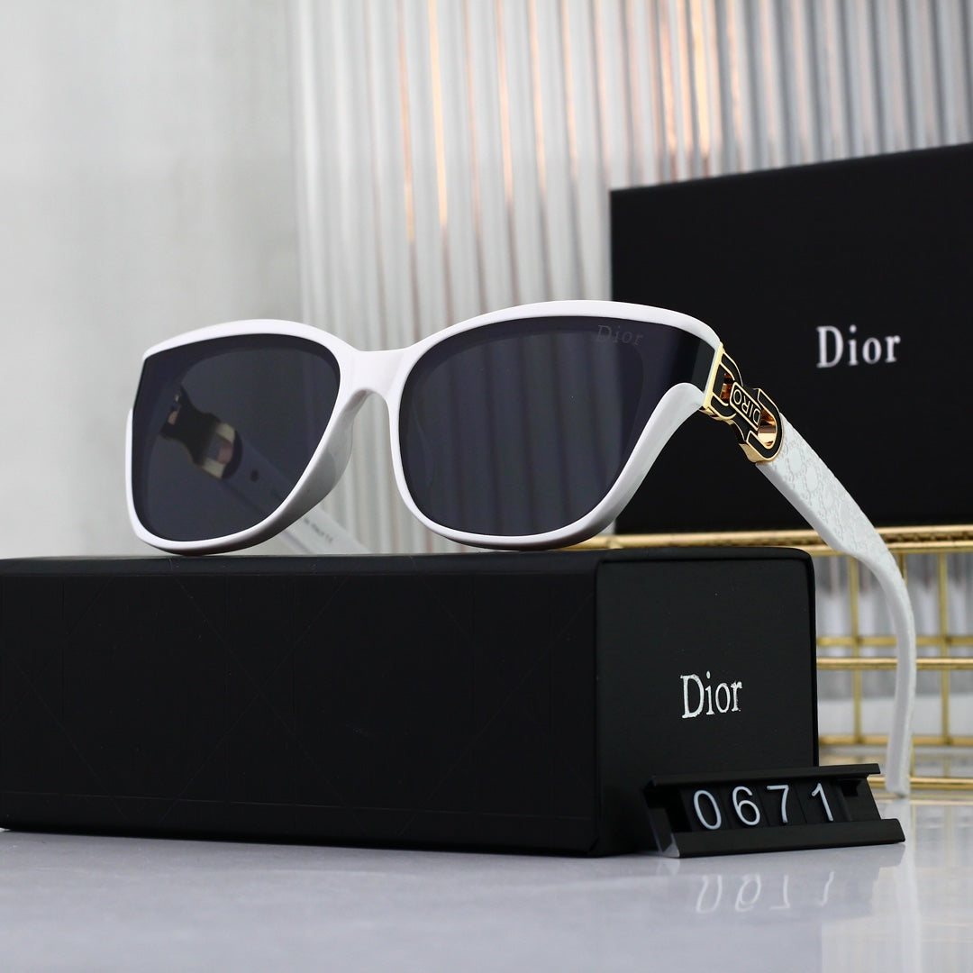 sunglasses / Model: 0671