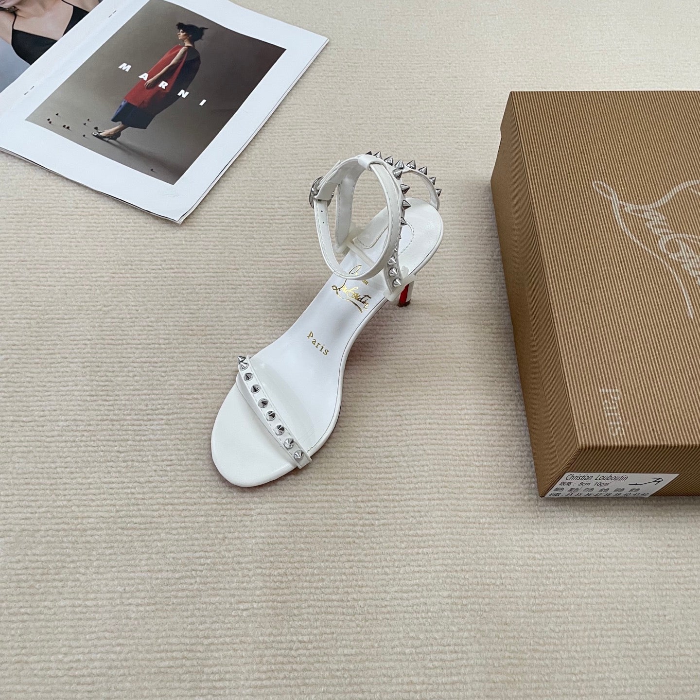 Shoes/model:X102