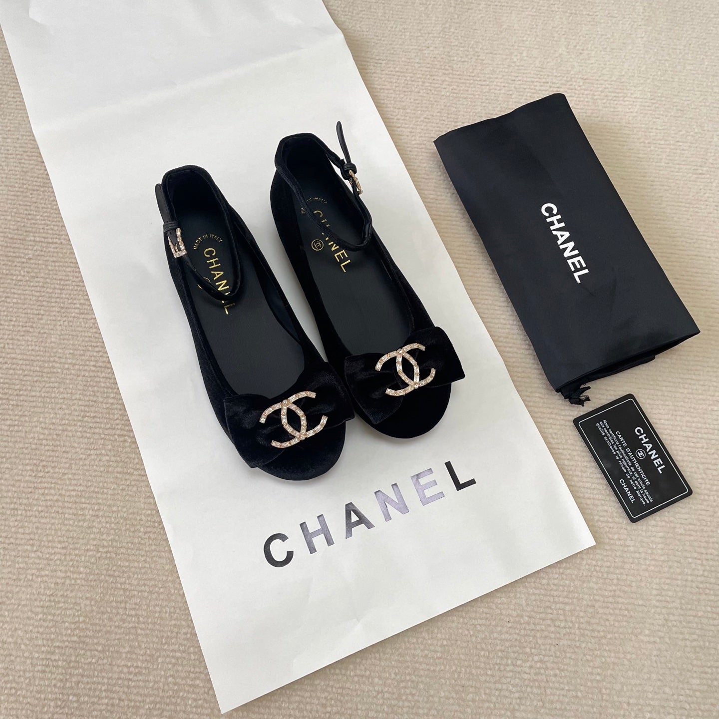 Shoes/ Model:X60