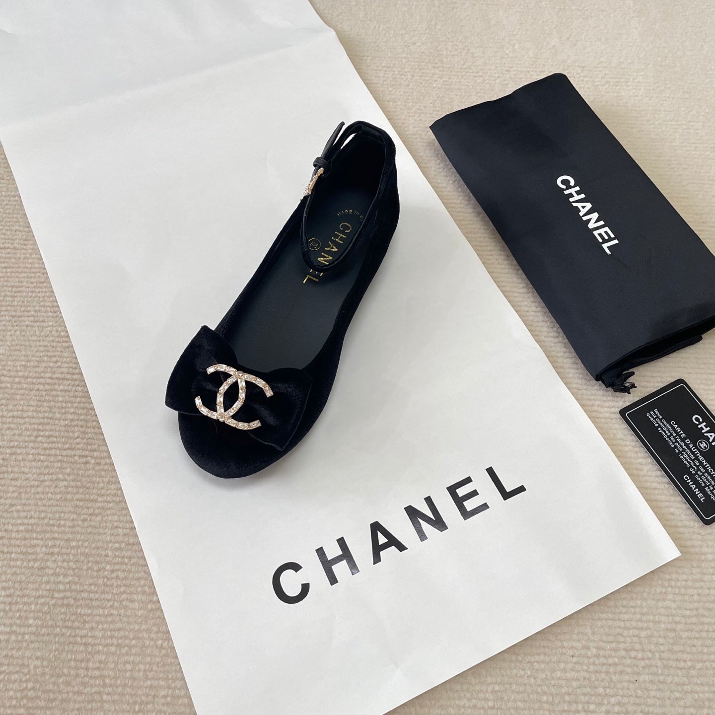 Shoes/ Model:X60