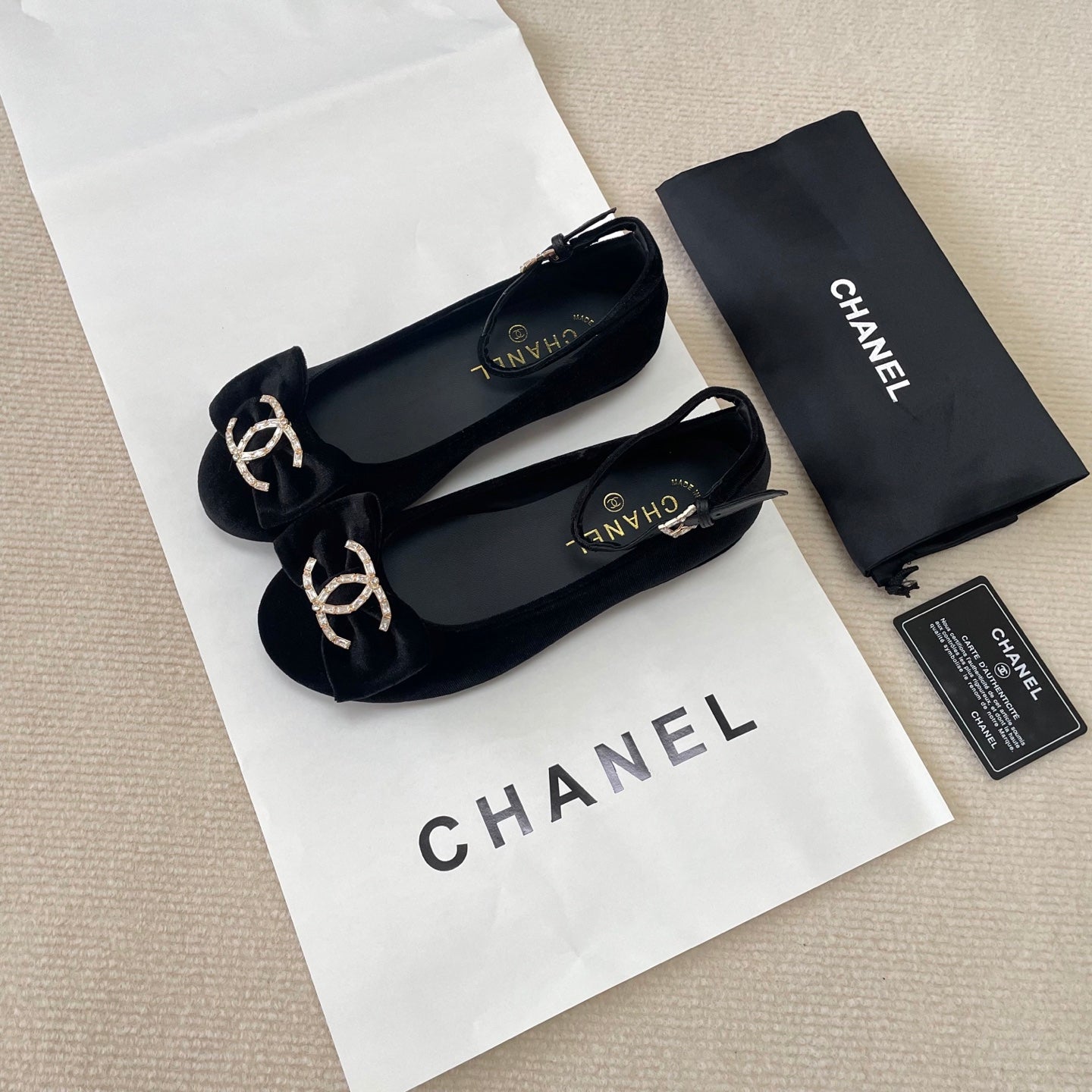 Shoes/ Model:X60