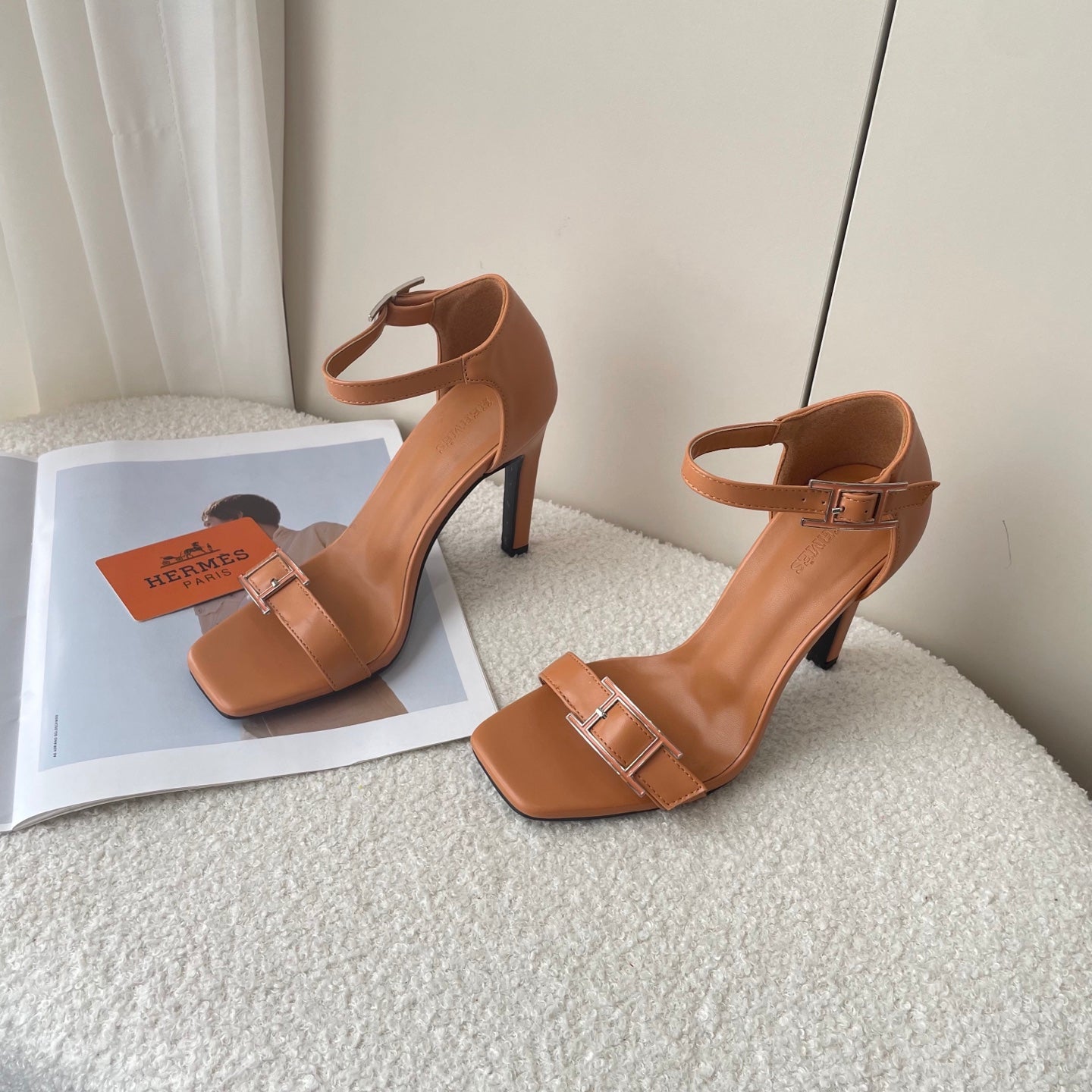 Shoes/ Model:X72