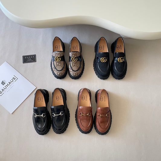 Shoes/Model:X92