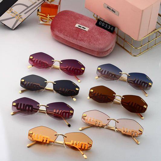 Sunglasses/model:00334