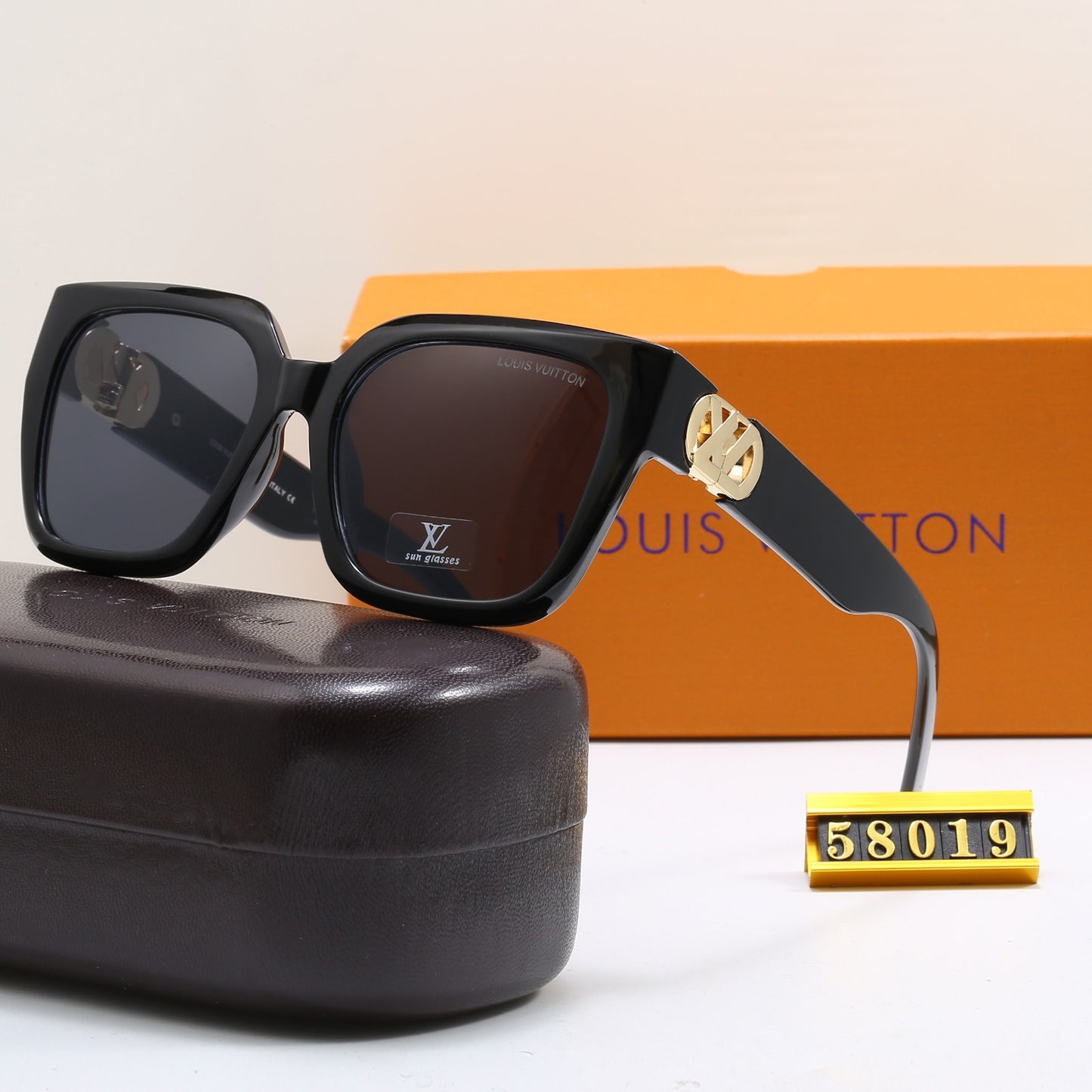 sunglasses / Model:28019