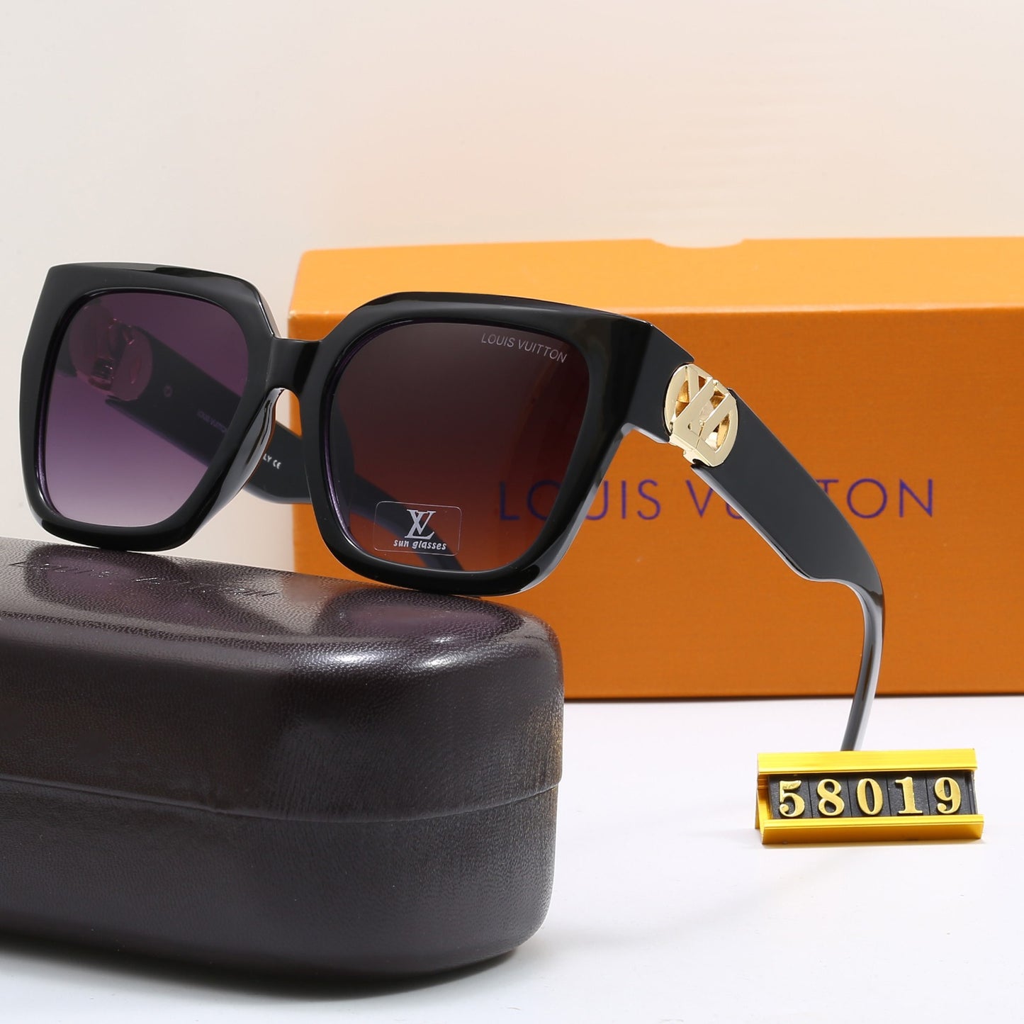 sunglasses / Model:28019